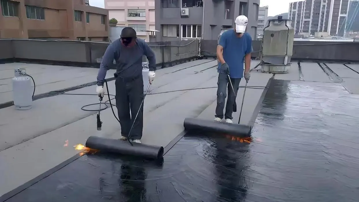 地下工程防水的黄金搭档 SBS耐根穿刺卷材+水性涂料如何组合施工